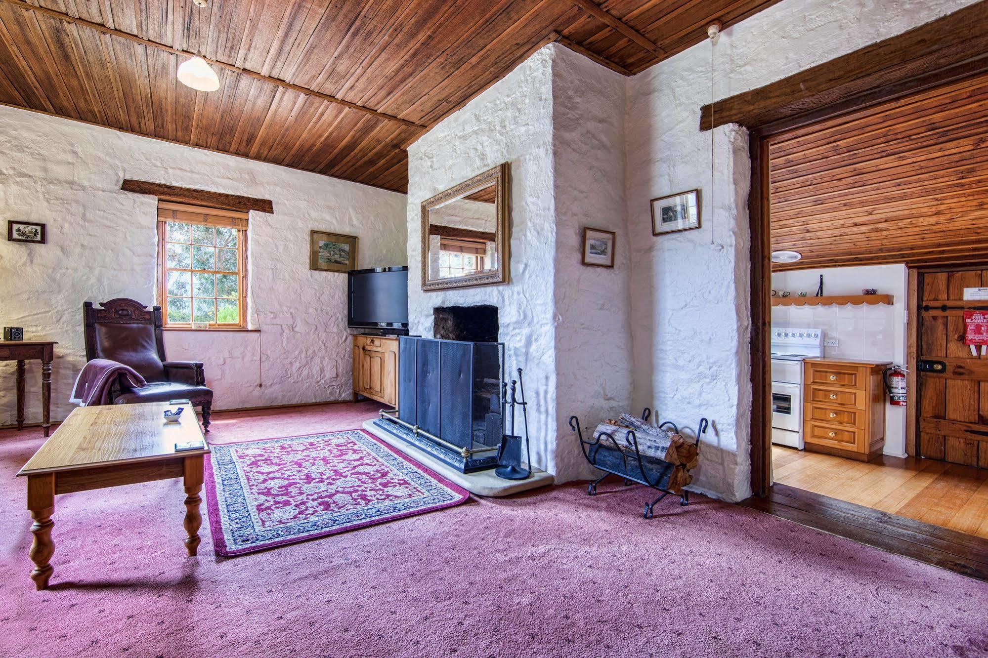 Wagners Cottages Суонси Экстерьер фото