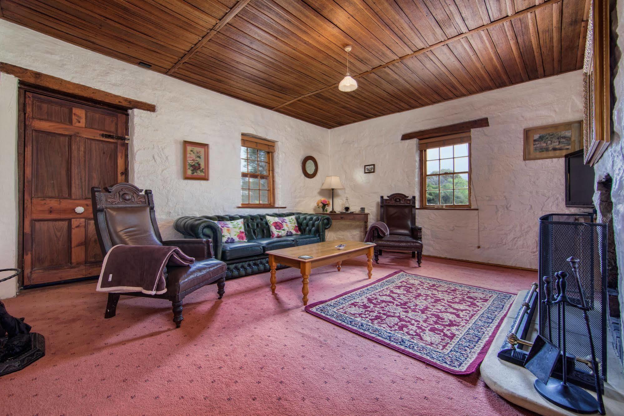 Wagners Cottages Суонси Экстерьер фото
