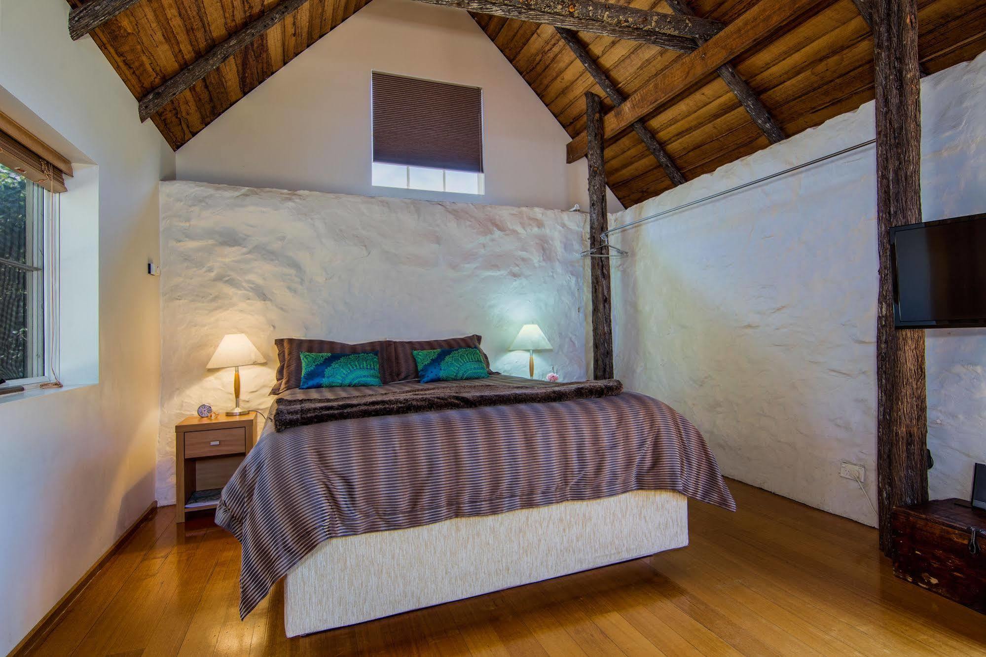 Wagners Cottages Суонси Экстерьер фото