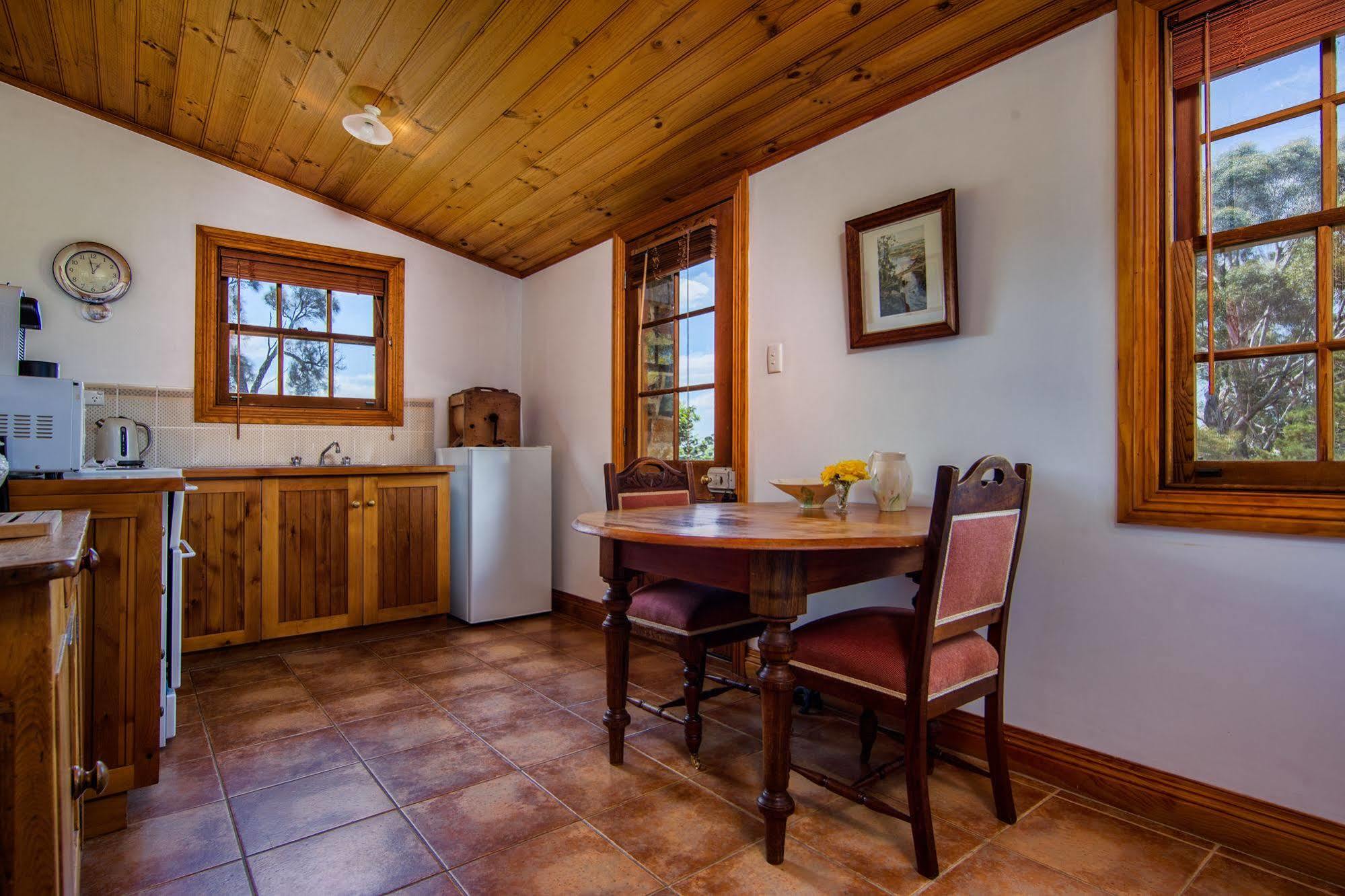 Wagners Cottages Суонси Экстерьер фото