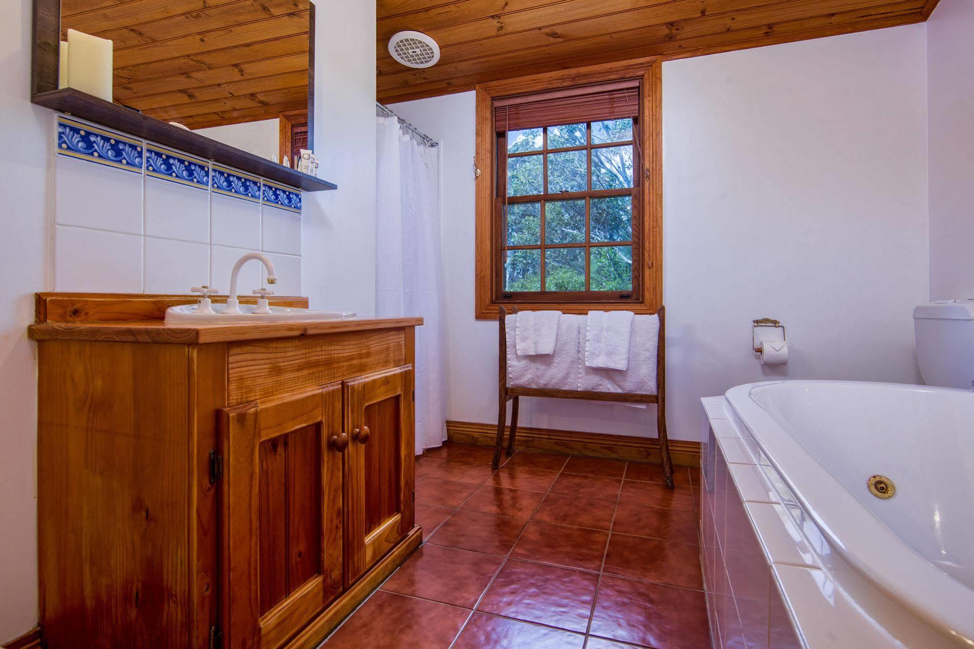 Wagners Cottages Суонси Экстерьер фото